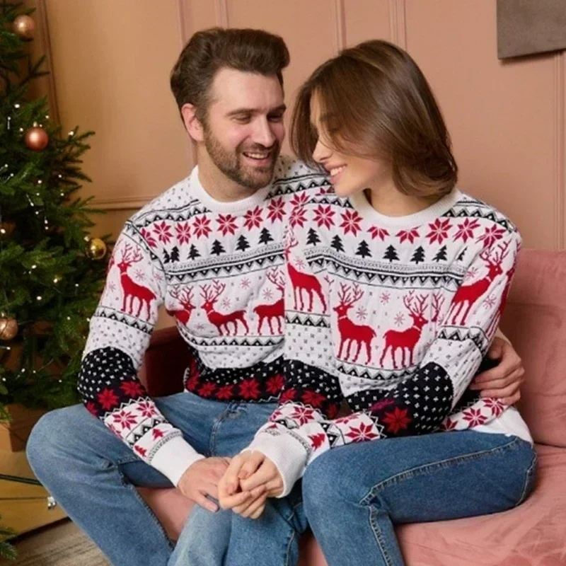 Pull de Noel Couple Motif Renne Rouge et Blanc