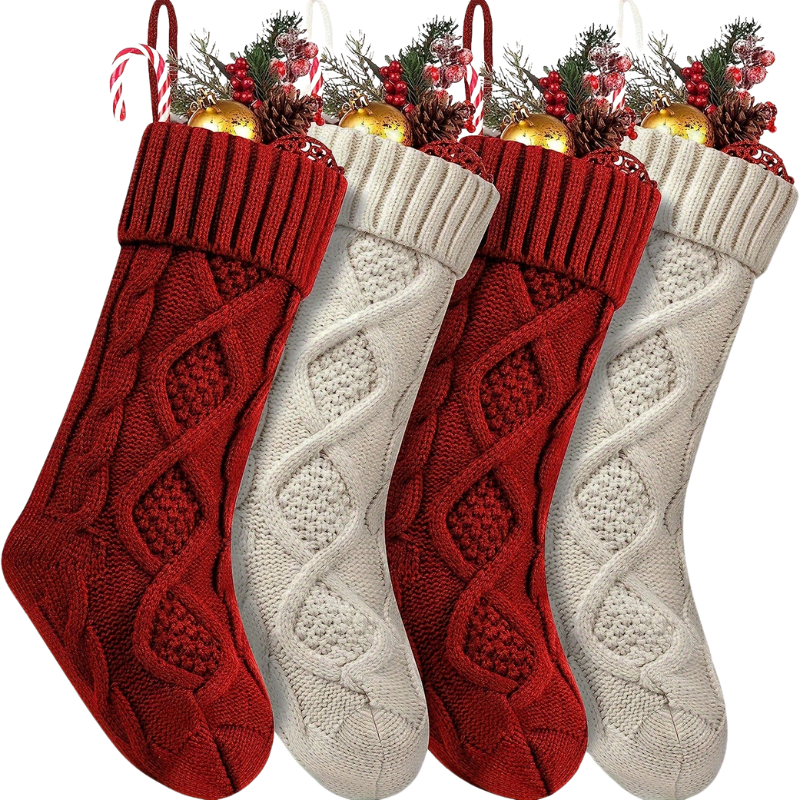 4 Chaussettes de Noël Tricotées